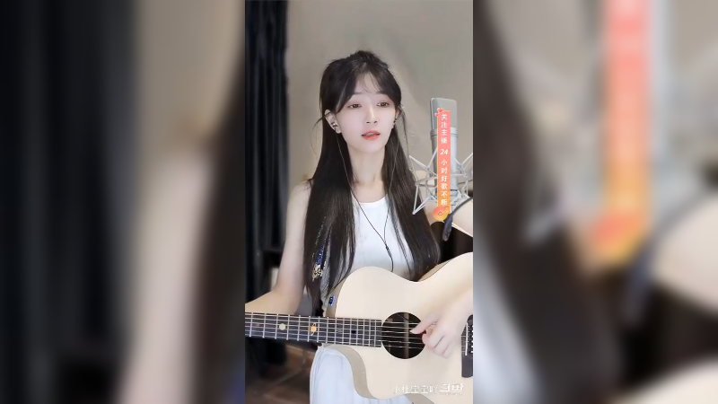 【一起来听歌】美女不止颜值高,身材好,歌声还甜美8