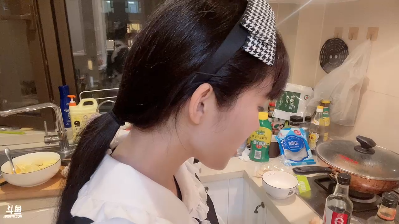 我在斗鱼看不2不叫周淑怡直播英雄联盟