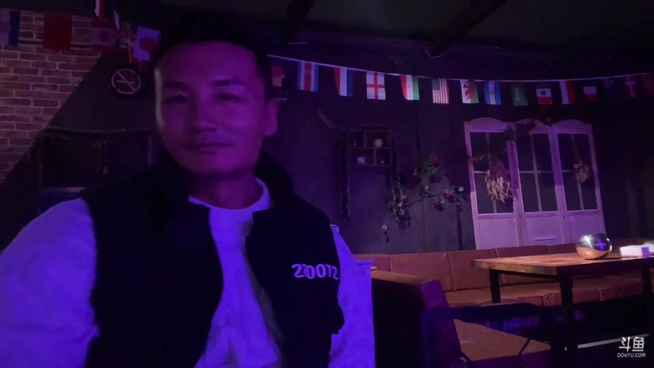 【2023-01-14 01点场】黑人毅：到上海了，吃个饭聊聊天