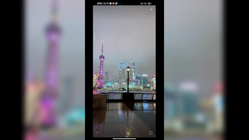 在上海外滩欣赏美景，东方明珠塔好看的