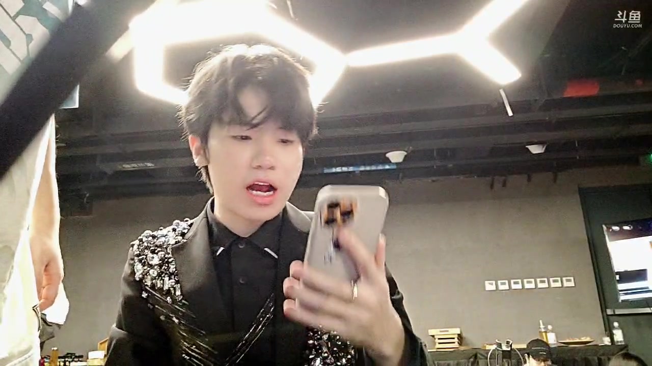 【2023-01-14 16点场】eStarPro易峥：笨鸟先飞！！