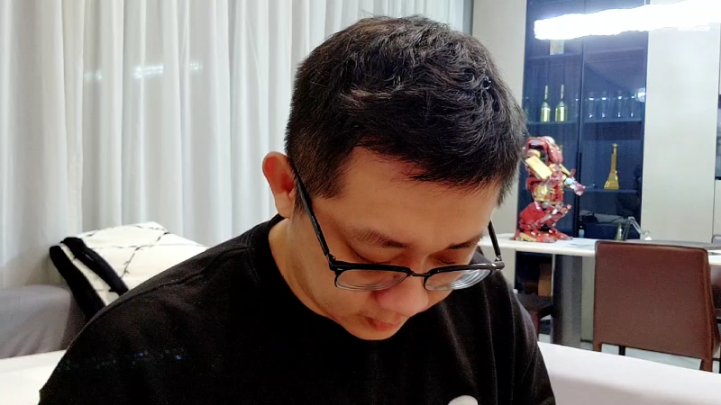 我在斗鱼看小鱼小鱼吃虾米直播户外