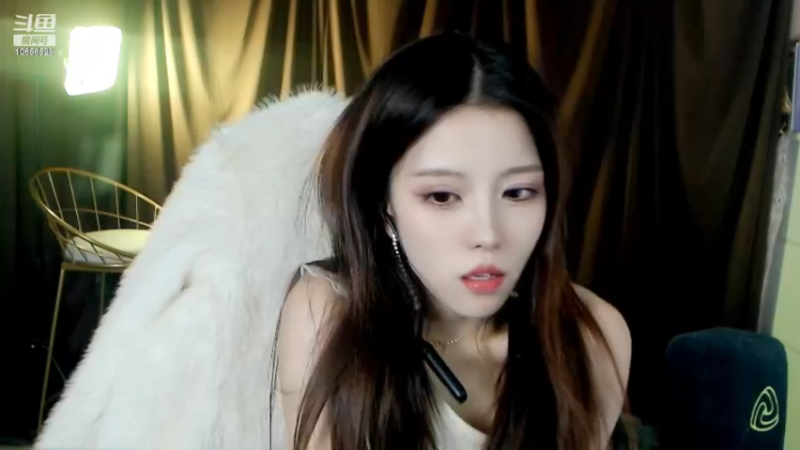 【2023-01-17 21点场】唐6儿：【小奶团】白银双倍卡 感谢鸭子哥