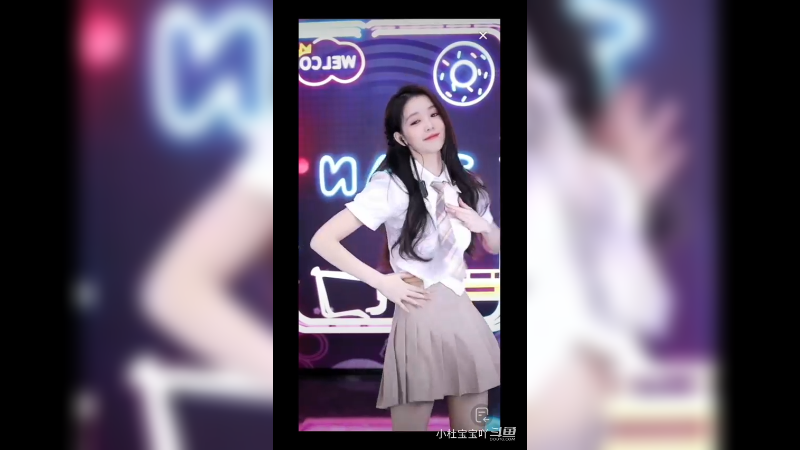 妹子气质真好，长的也漂亮，太迷人了6
