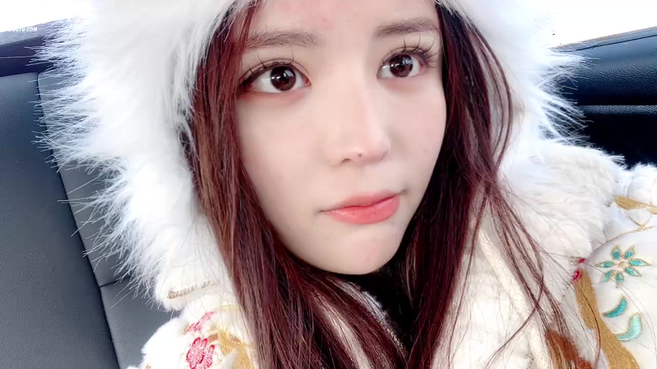 【2023-01-18 12点场】呆妹儿小霸王：【黄金3倍】：三台橙子上线啦