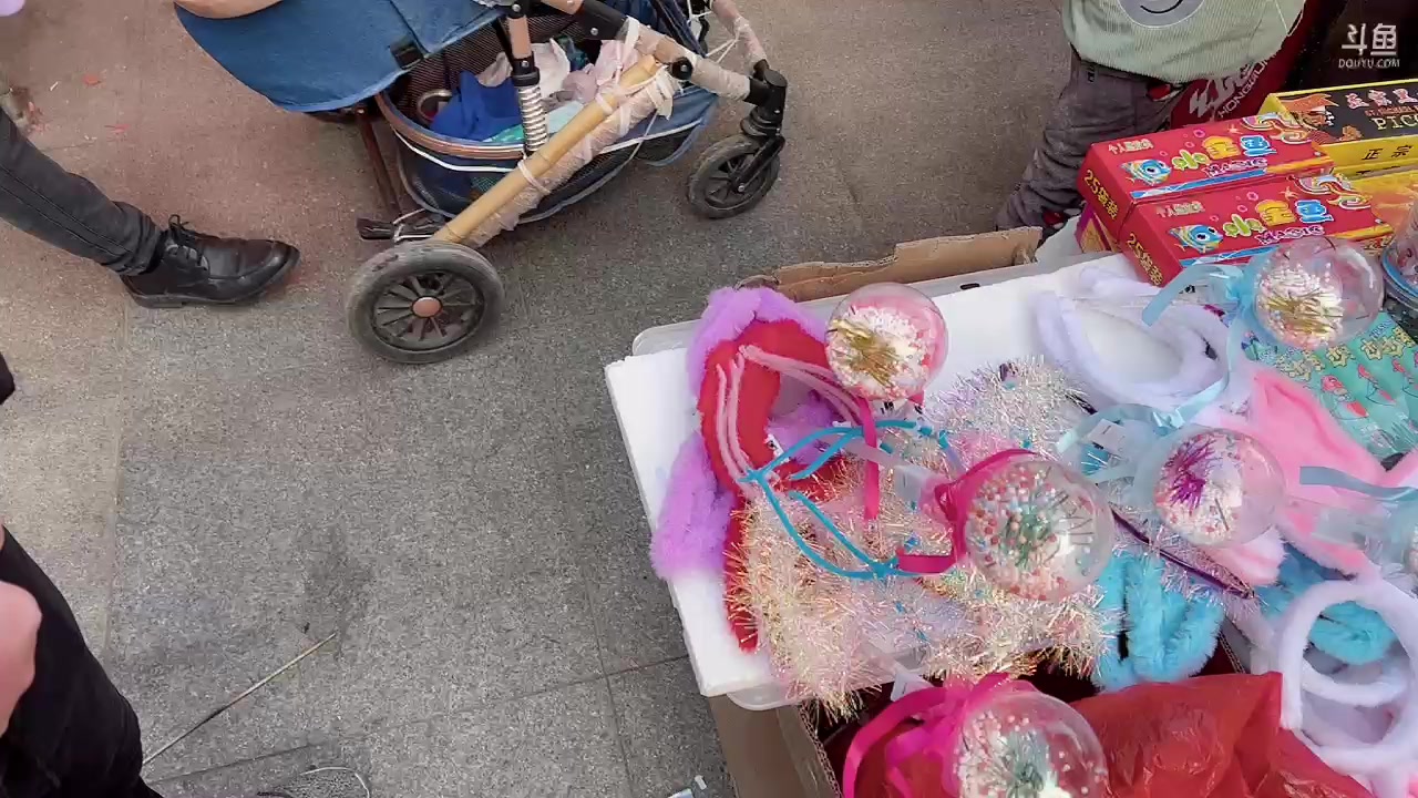 【2023-01-18 15点场】大胖狗koko：过年买点鞭炮烟花