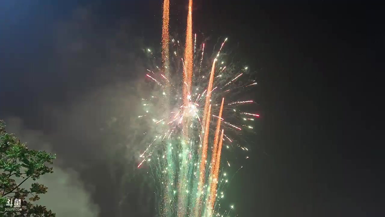 【2023-01-21 22点场】亚瑟王丶Z：除夕快乐！晚点一起看烟花！