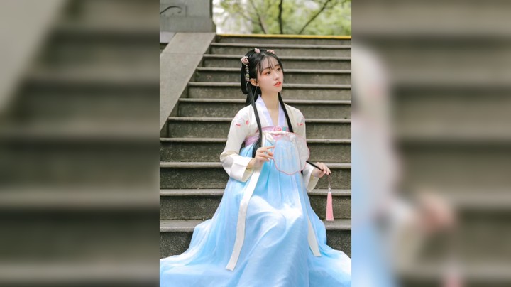 朵朵化为黛色雨发布了一个斗鱼视频2023-01-22