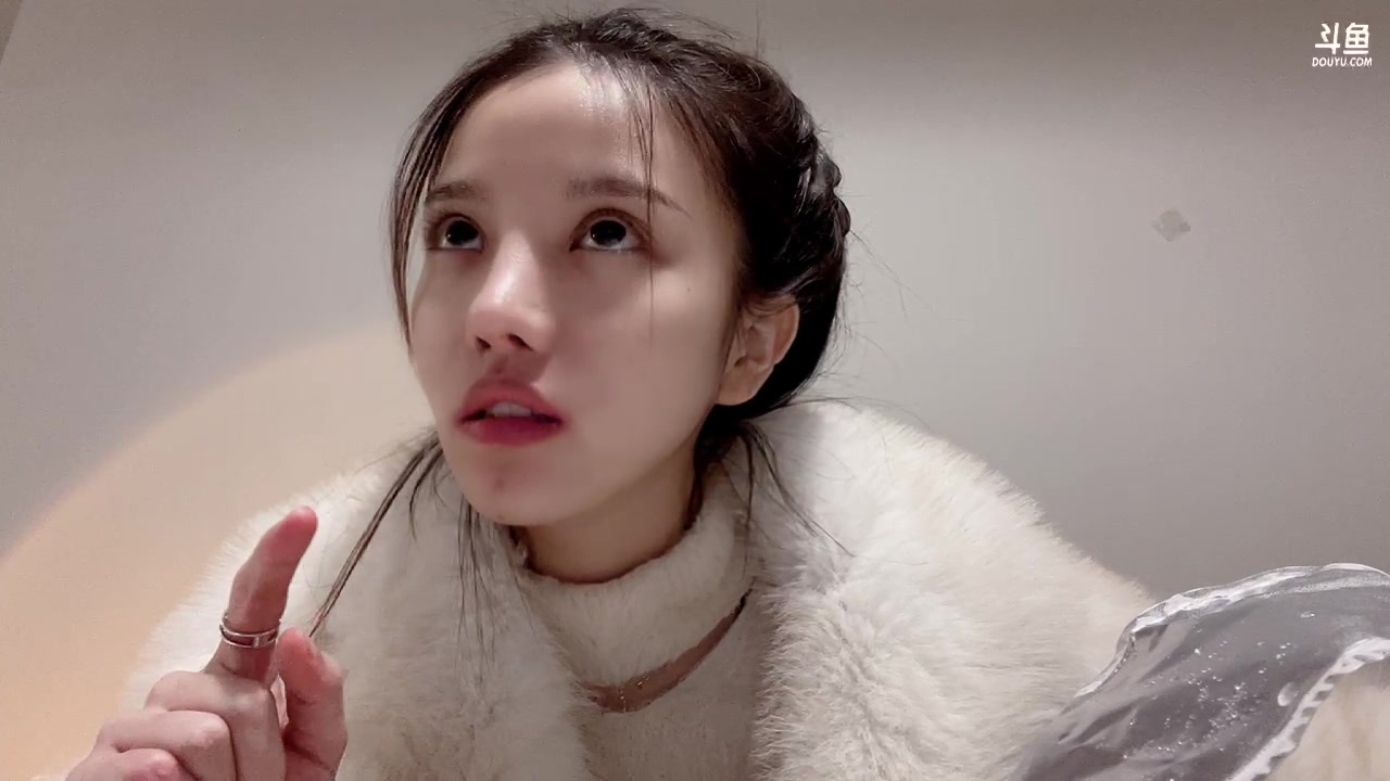 【2023-01-20 21点场】唐6儿：【小奶团】坐下 坐上货拉拉的副驾