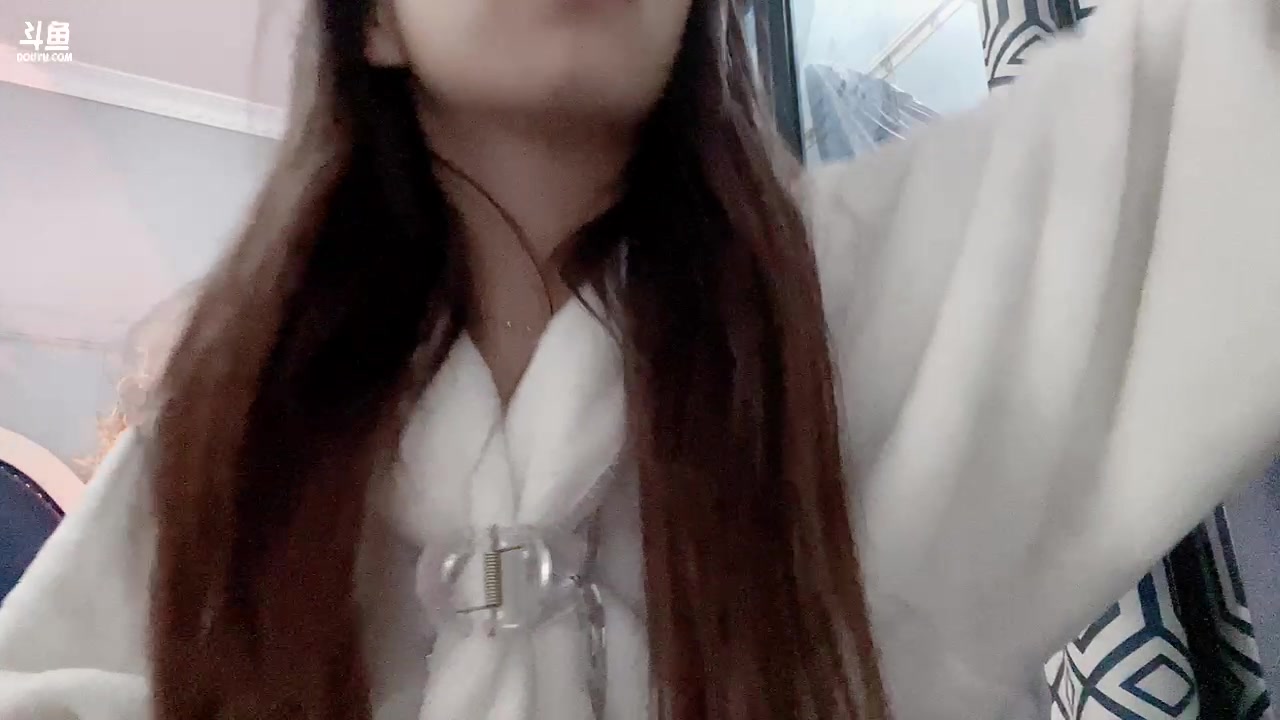 【2023-01-19 20点场】唐6儿：【小奶团】整理行李啦 应该不播今天