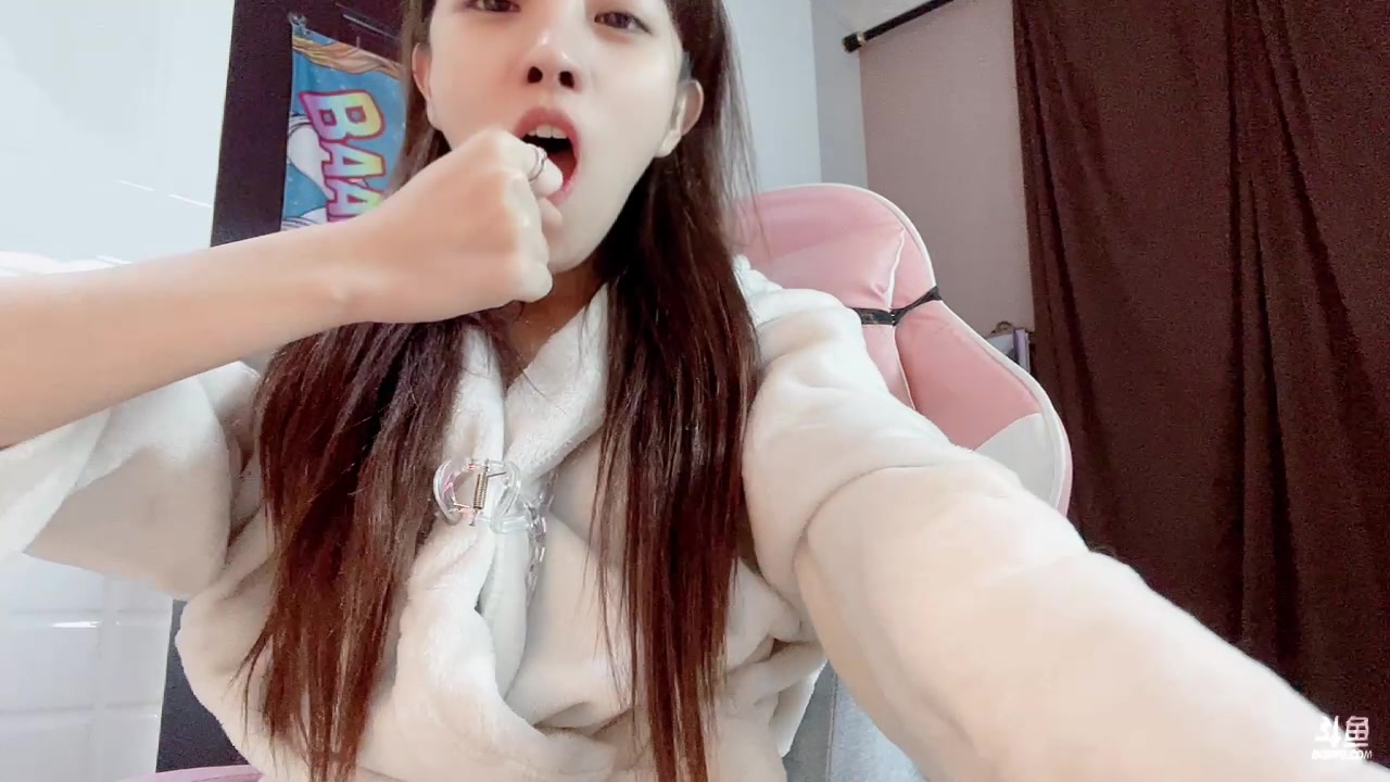 【2023-01-19 19点场】唐6儿：【小奶团】整理行李啦 应该不播今天
