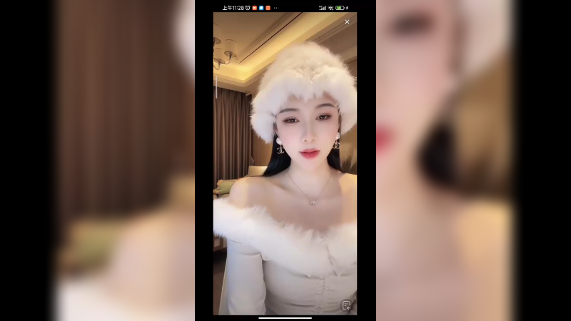 美女小姐姐白色打扮好看啊