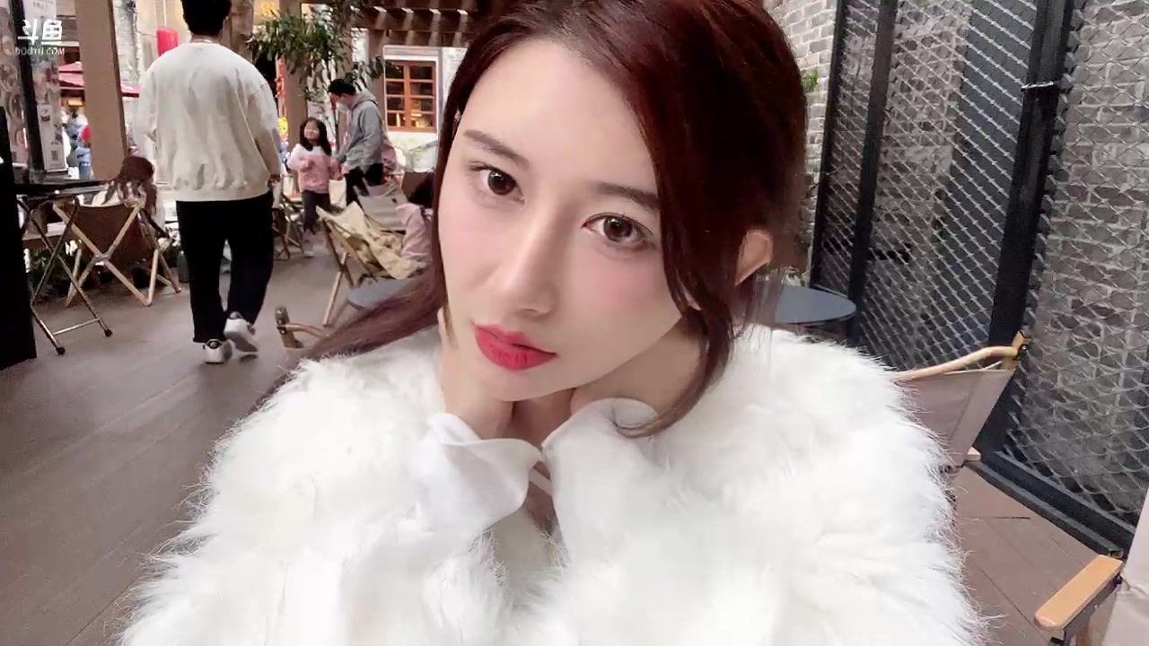 【2023-01-26 16点场】呆妹儿小霸王：【钻石4倍】：代班的小猪又来啦