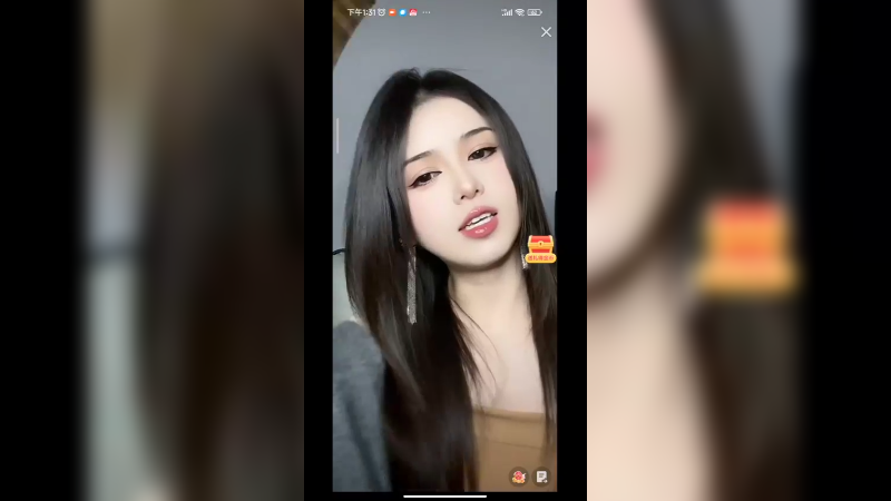 美女小姐姐唱歌很好听，可爱啊