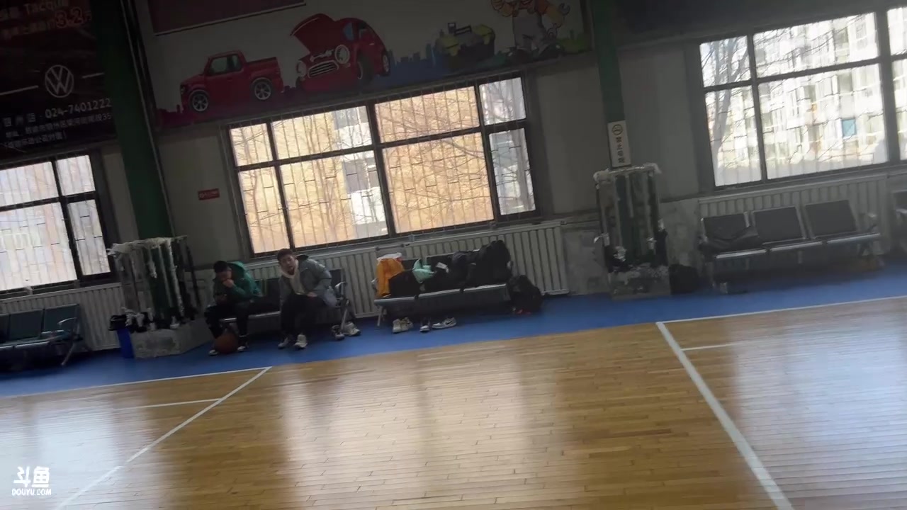 【2023-01-26 12点场】黑欢喜：黑哥篮球少年。。。