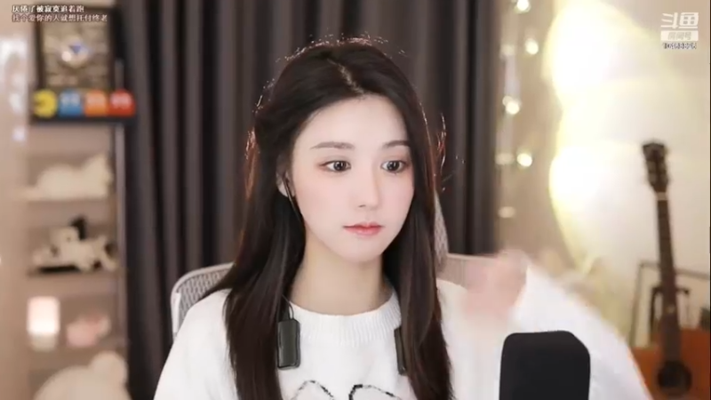 美女说了很多话想让人刷超火，结果房管说我没有