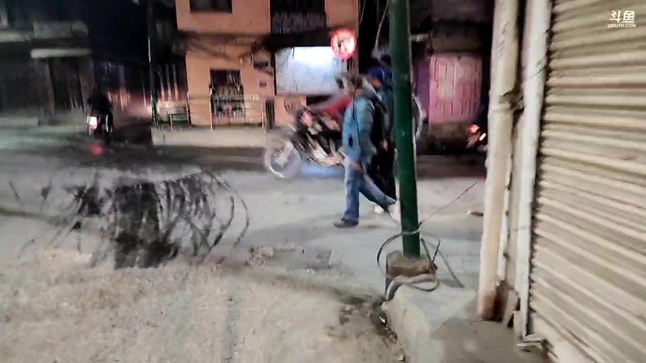 【2023-01-25 21点场】叶子户外：尼泊尔day8新年快乐