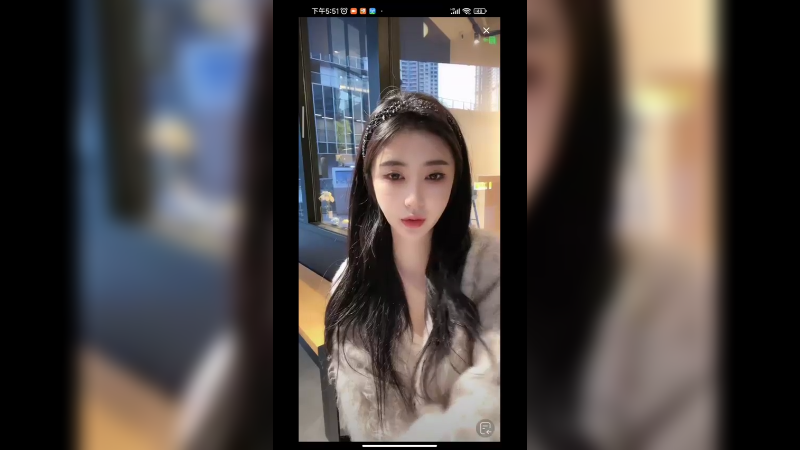 可爱的美女，你喜欢吗