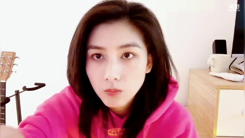 【2023-01-29 19点场】我是唐菲：早早的 浅播一下