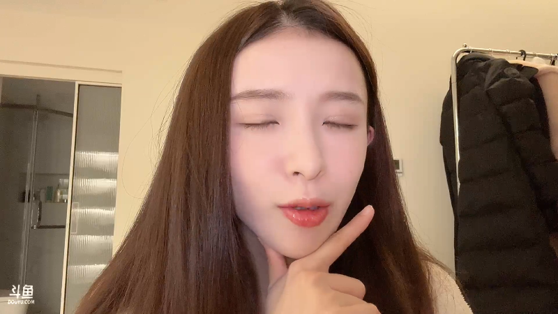 我在斗鱼看二珂直播美食