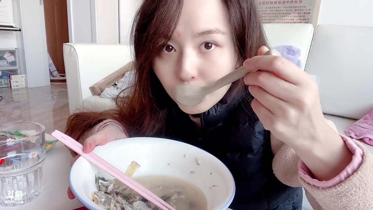 【2023-01-31 12点场】传情小小：小小：我到上海啦~