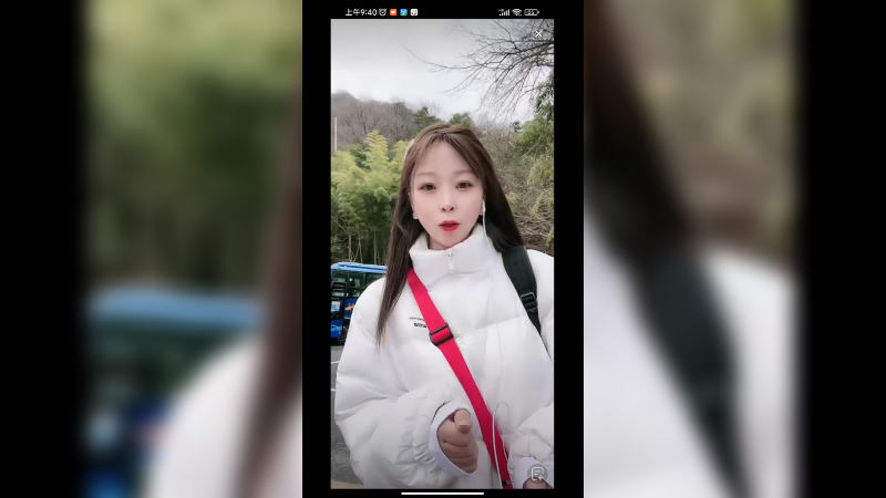 美女一大早就来黄山直播了，她说自己不是美女，谦虚了啊