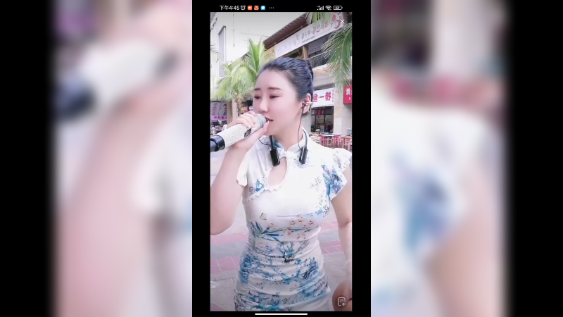 美女穿旗袍唱歌很好听啊