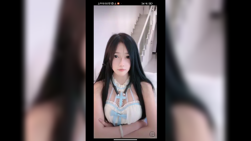 有的人坐着不说话都是一道风景