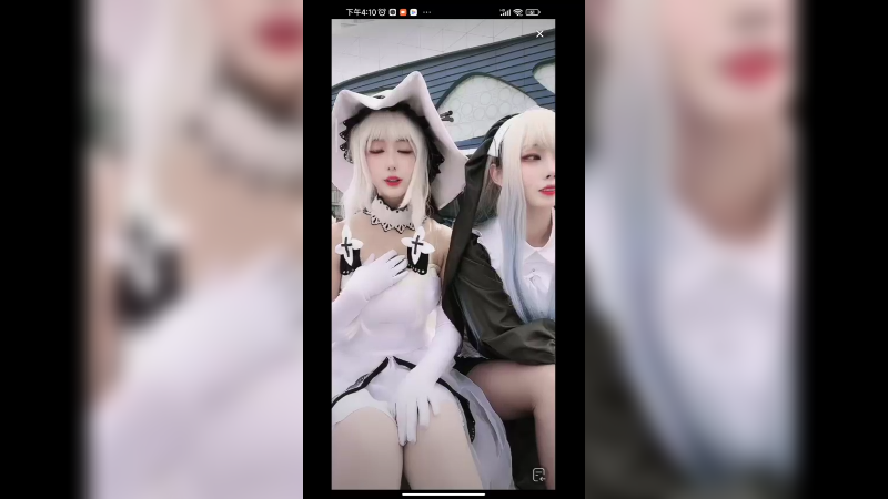 美女和闺蜜参加动漫展，真好看啊