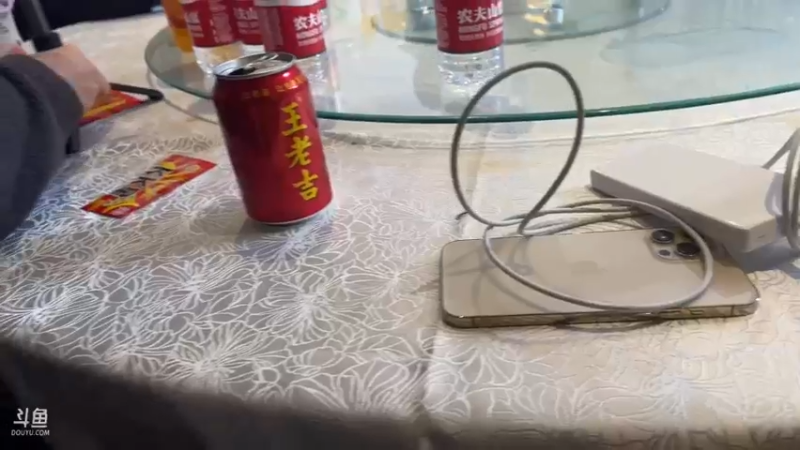 【2023-02-06 22点场】果冻cc007：长沙户外，主舞台在奶哥哥直播间~