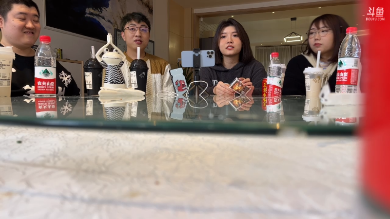 我在斗鱼看小白鸽WhiteDove直播热门游戏