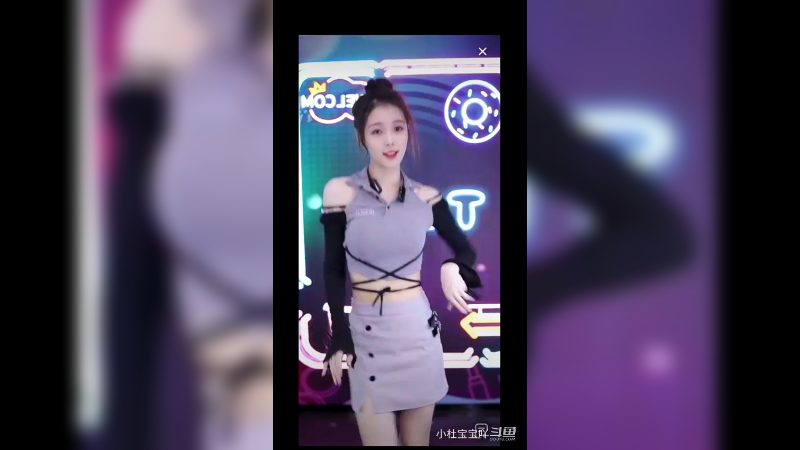 妹子气质真好，长的也漂亮，太迷人了11