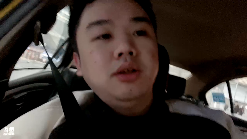 【英雄联盟】网友张顺飞的精彩时刻 20230209 09点场