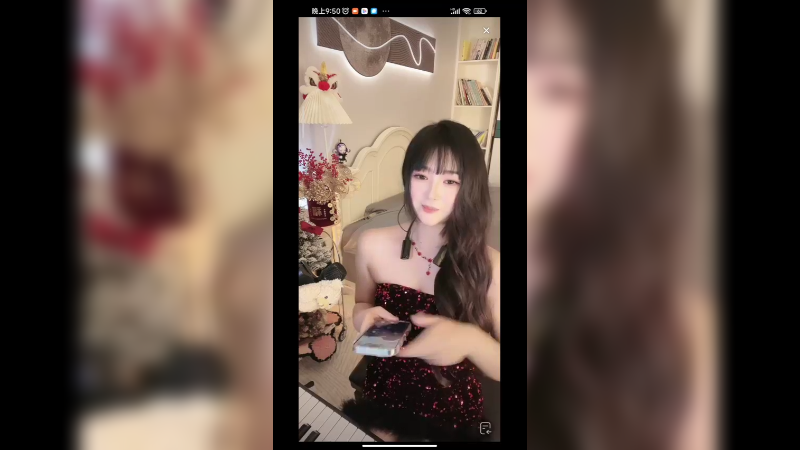 美女小姐姐弹琴真好听啊，衣服好看