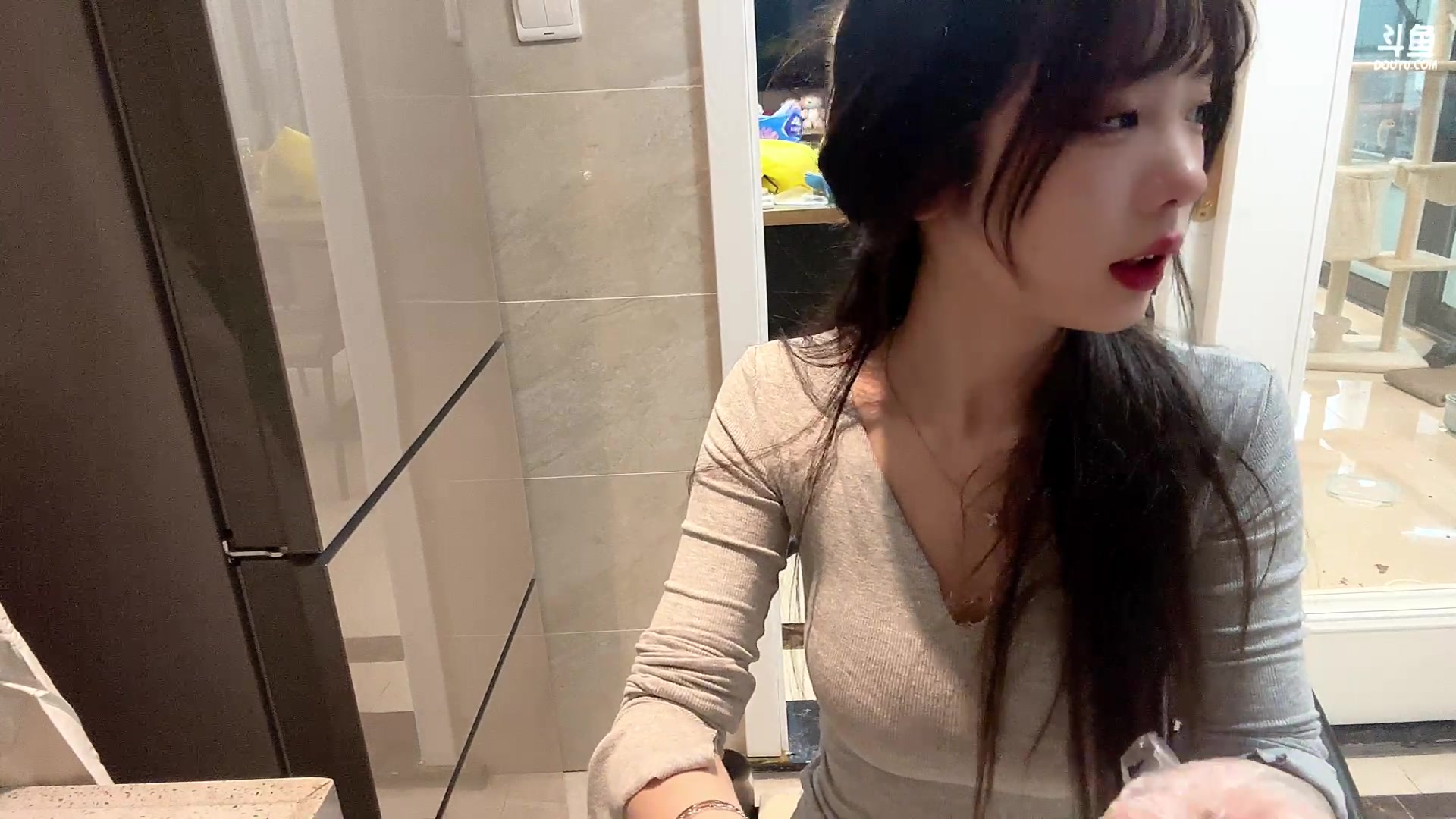 【2023-02-08 15点场】艾琳bigbaby：【双倍一元粉丝牌】重生之我在斗鱼重生