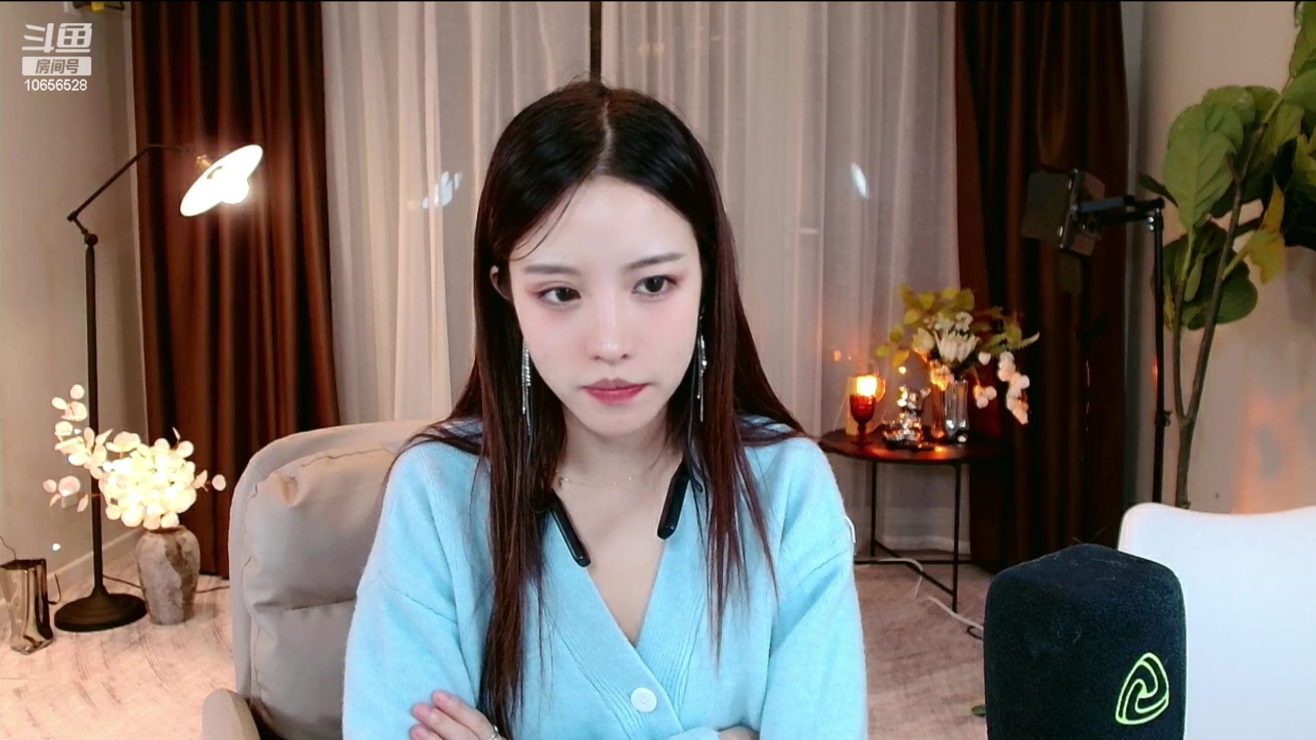 【2023-02-08 22点场】唐6儿：【小奶团】 白银双倍卡啦兄弟们~