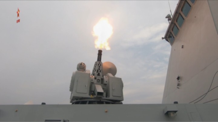 【第一军视】砺剑大洋！海军厦门舰实弹射击够凶猛