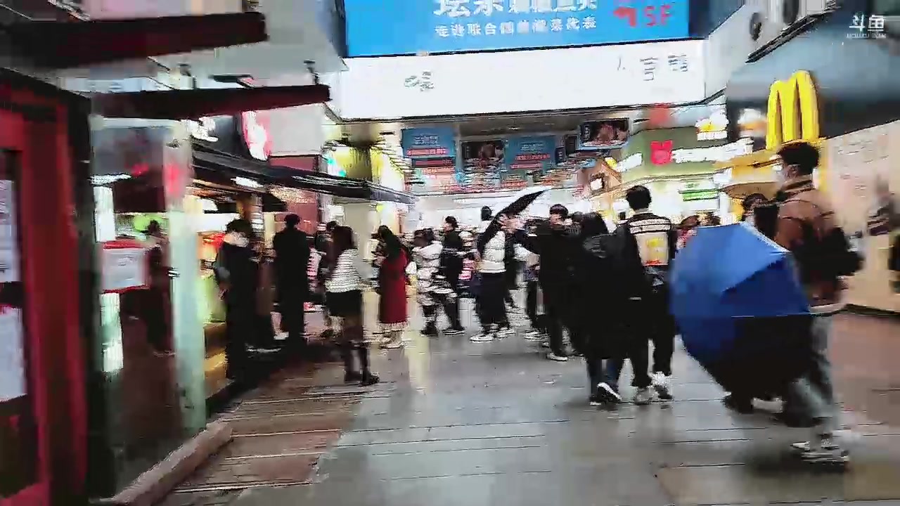 【2023-02-11 14点场】大龙猫：新人主播第一天直播，点点关注