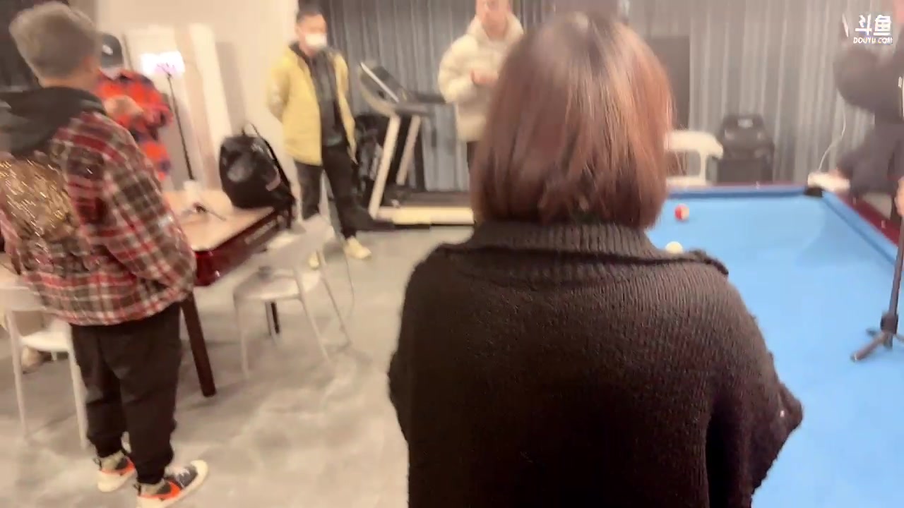 【2023-02-10 21点场】douyu小漠：小漠：长沙4天生存挑战！接一下女搭档