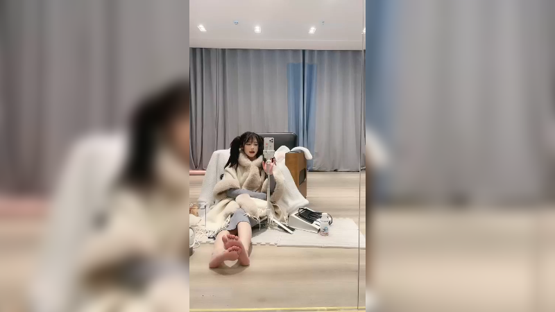 小九2023-02-05-06h04m07s-stream-6889e=1676152