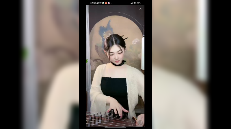 美女小姐姐弹古筝很好听，真好看啊