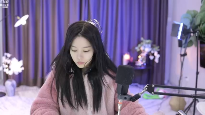 【2023-02-12 18点场】唐6儿：【小奶团】 起晚了兄弟们 7点前来