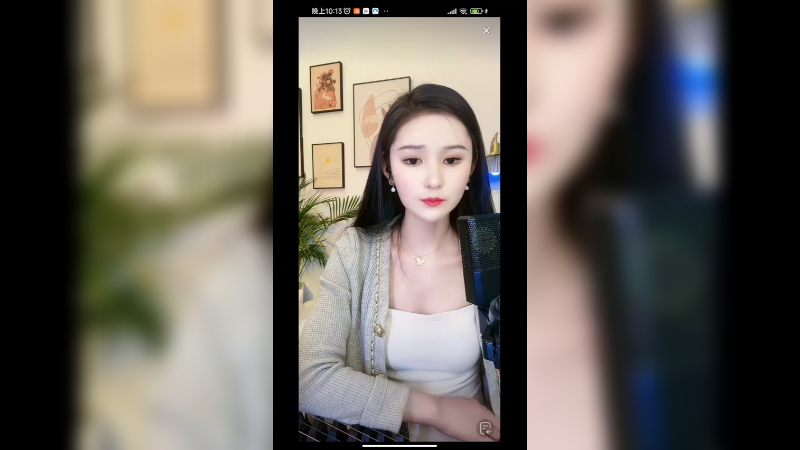 美女小姐姐喜欢打PK但是没有信心