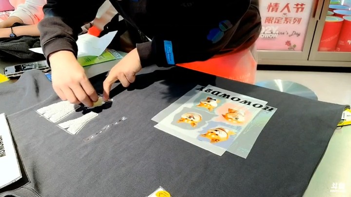 博哥去店里亲手制作DIY衣服送大哥，诚意满满