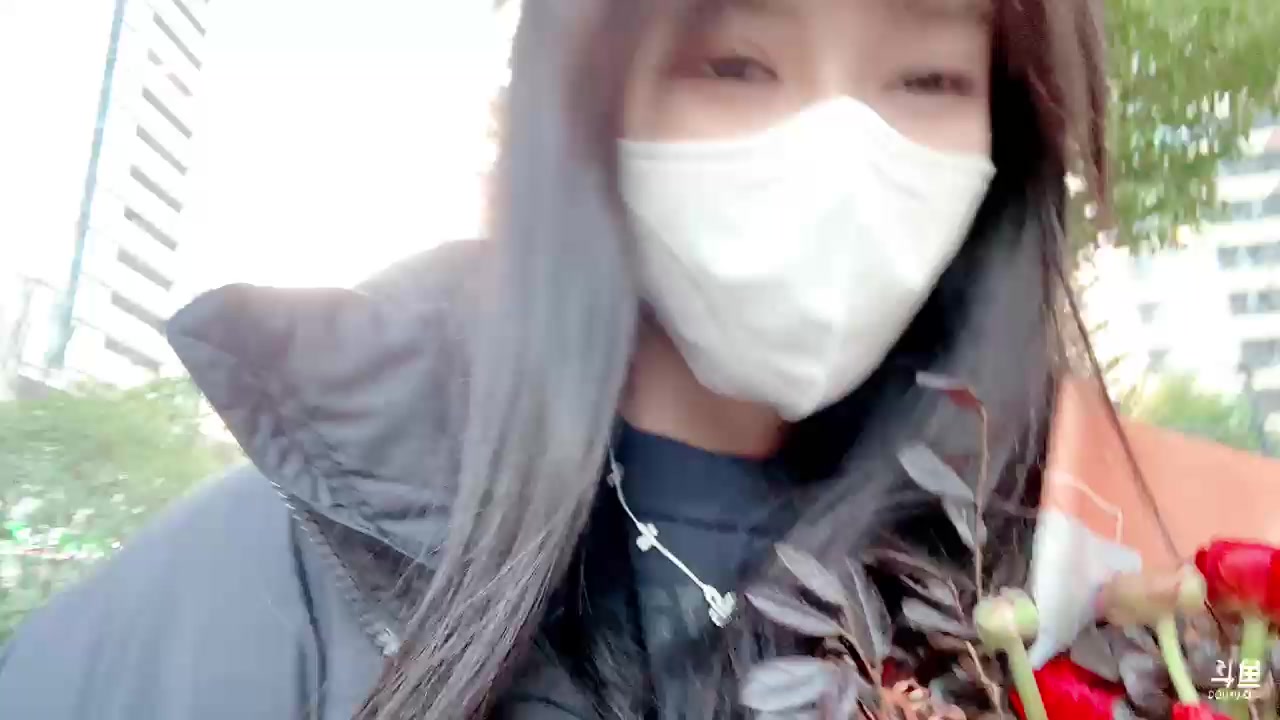 【2023-02-14 17点场】喵小莎：12点来 晚上11点来。