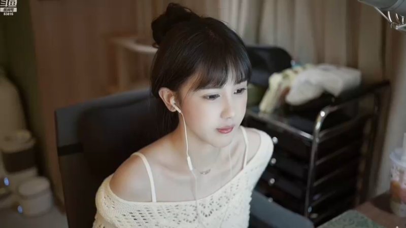 【2023-02-14 22点场】iu可可曾：请忘了我还一个人，