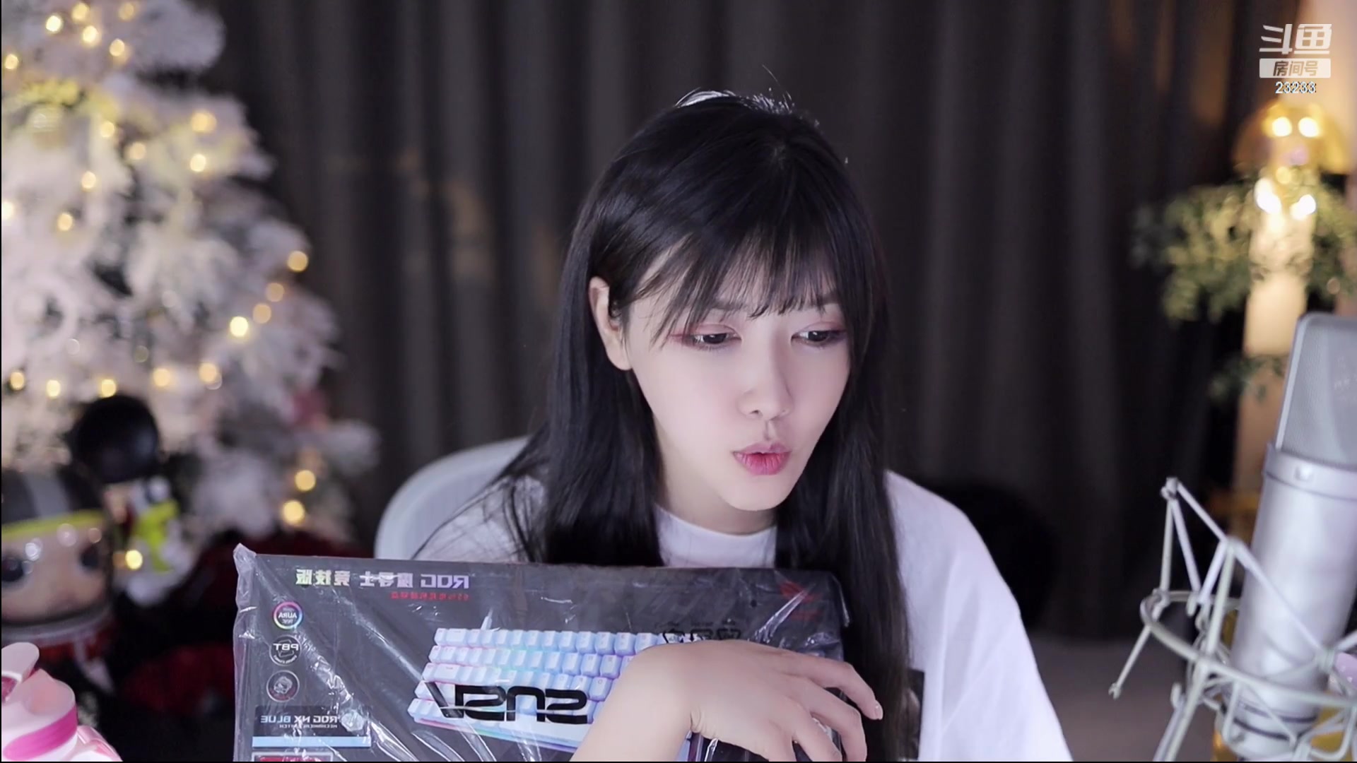 【2023-02-14 22点场】喵小莎：12点来 晚上11点来。