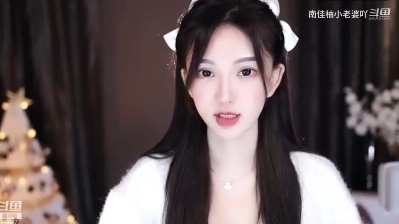 南妹儿：热舞小姐姐，好美啊~~