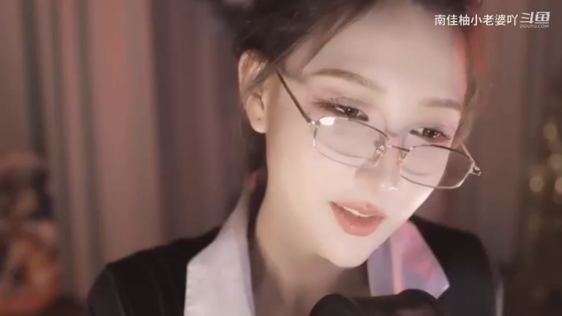 南妹儿：御姐套装