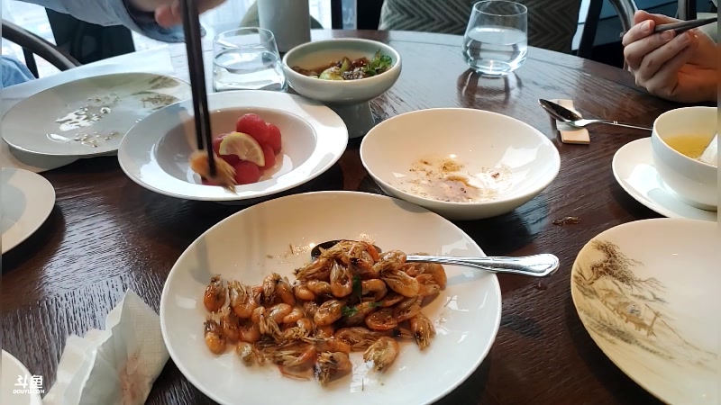 【2023-02-17 12点场】刘灶灶：请水友吃饭再开店